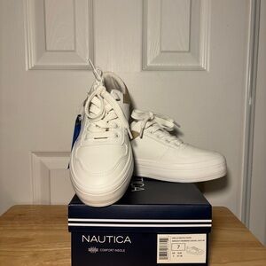 Nautica Classic White Lace-Up Shoes